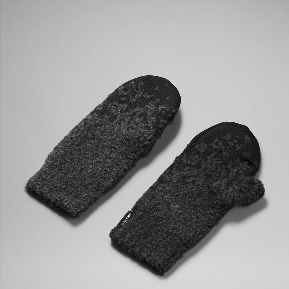 Women's Ombre Knit Textured Mittens - NWT Size M/L